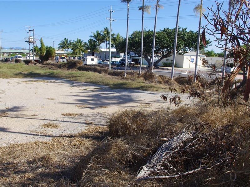 55a George Street, Bowen QLD 4805