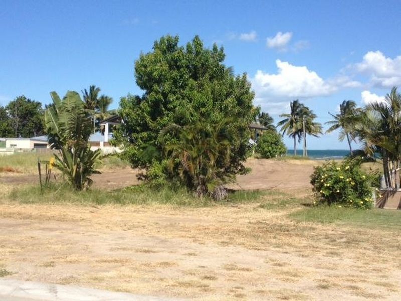 23 Thomas Street, Bowen QLD 4805