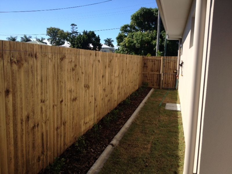 1 & 2/22 Tracey Street, Bowen QLD 4805