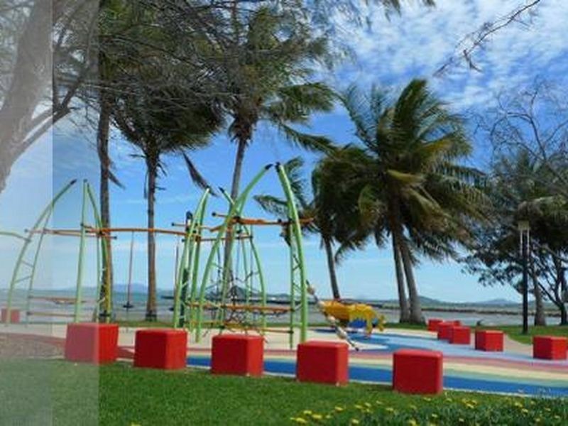 5/2 Gordon Street, Bowen QLD 4805