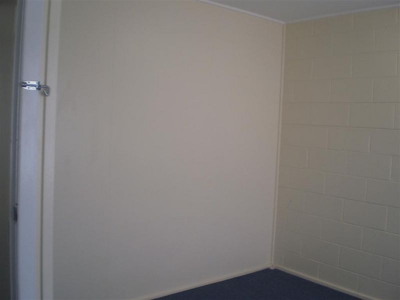 4/121 Herbert Street, Bowen QLD 4805