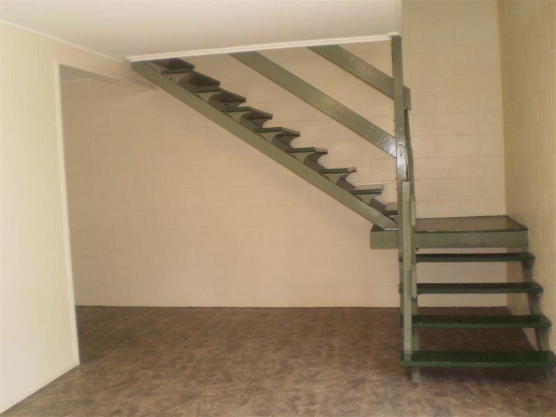 4/121 Herbert Street, Bowen QLD 4805