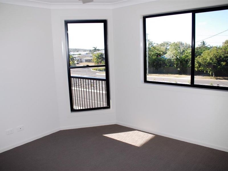 4/27a Leichhardt Street, Bowen QLD 4805