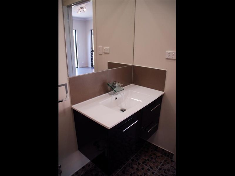 4/27a Leichhardt Street, Bowen QLD 4805