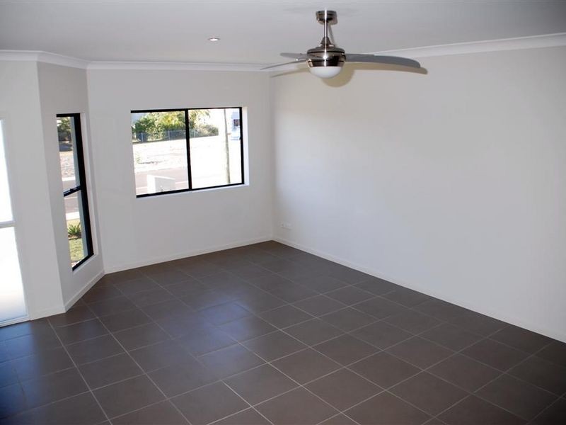 4/27a Leichhardt Street, Bowen QLD 4805