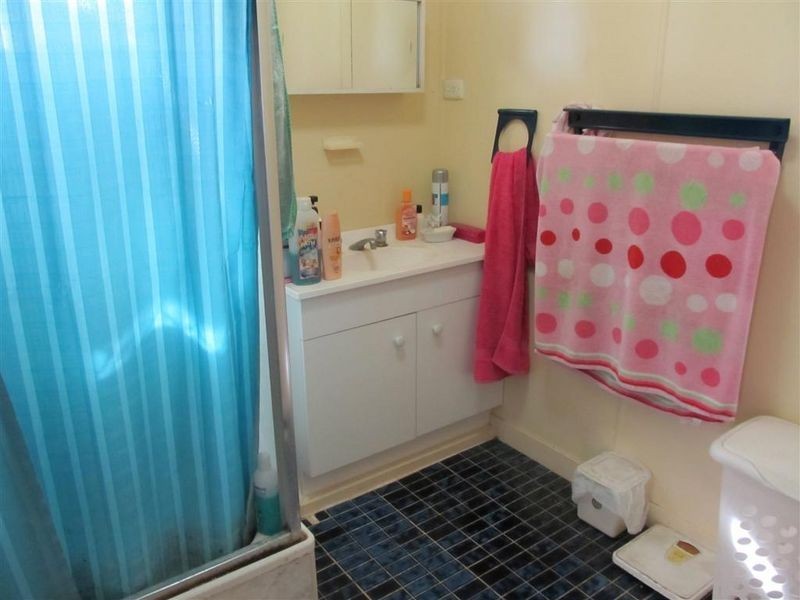 98 Kennedy Street, Bowen QLD 4805