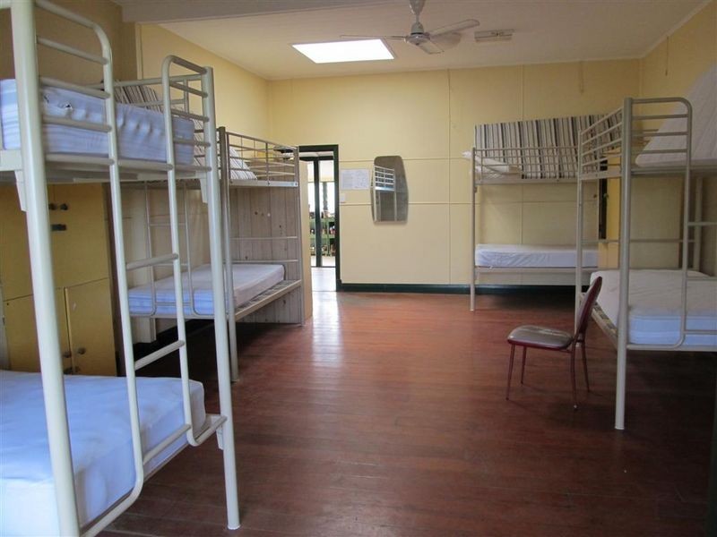 Barnacles Backpackers (16-18 Gordon St), Bowen QLD 4805