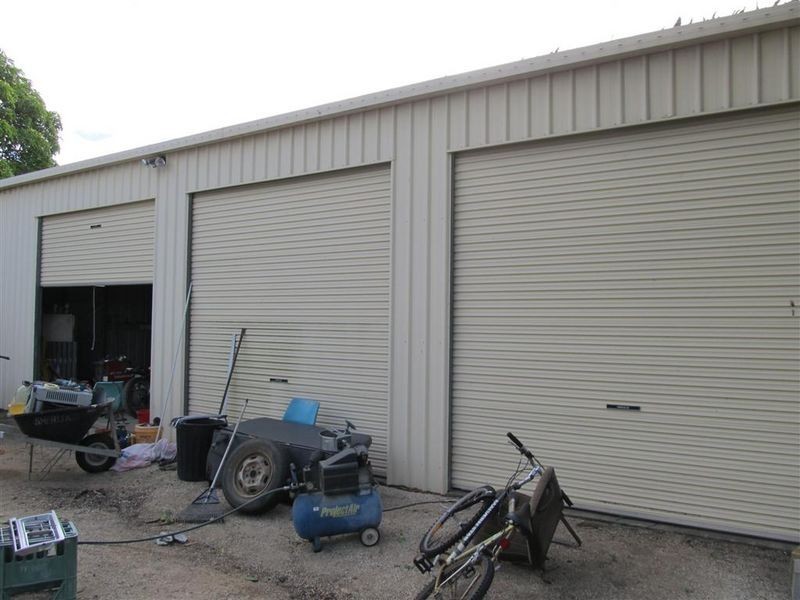 Barnacles Backpackers (16-18 Gordon St), Bowen QLD 4805