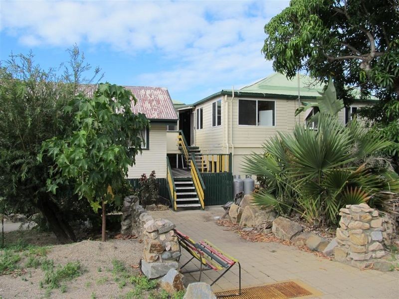 Barnacles Backpackers (16-18 Gordon St), Bowen QLD 4805