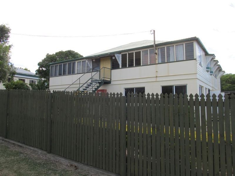 Barnacles Backpackers (16-18 Gordon St), Bowen QLD 4805