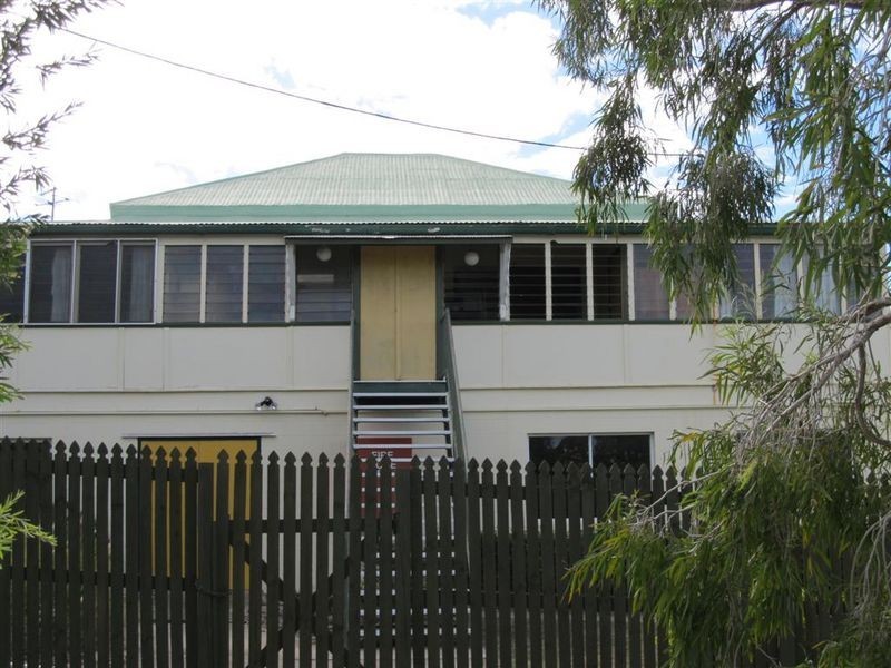 Barnacles Backpackers (16-18 Gordon St), Bowen QLD 4805