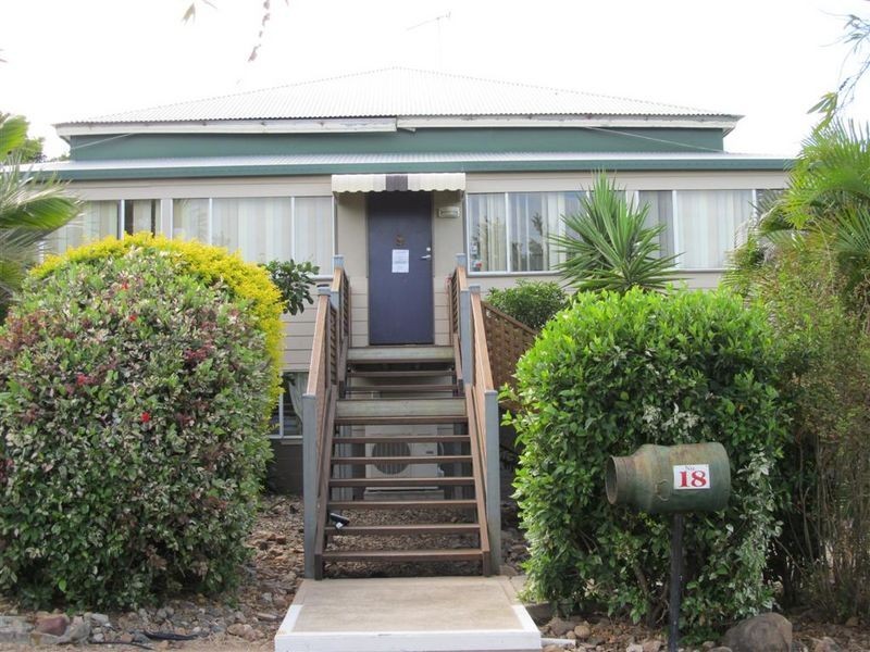 Barnacles Backpackers (16-18 Gordon St), Bowen QLD 4805