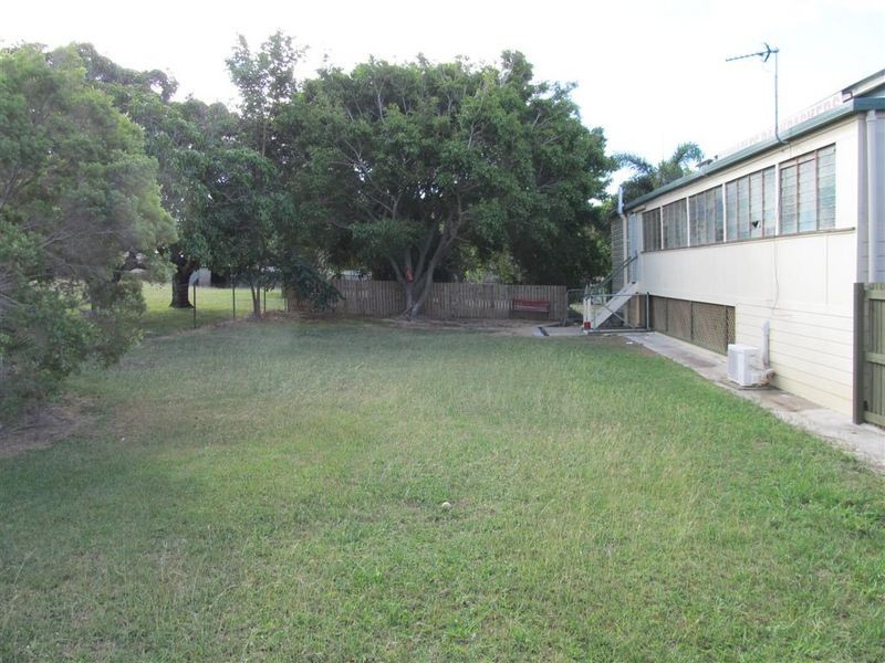 Barnacles Backpackers (16-18 Gordon St), Bowen QLD 4805