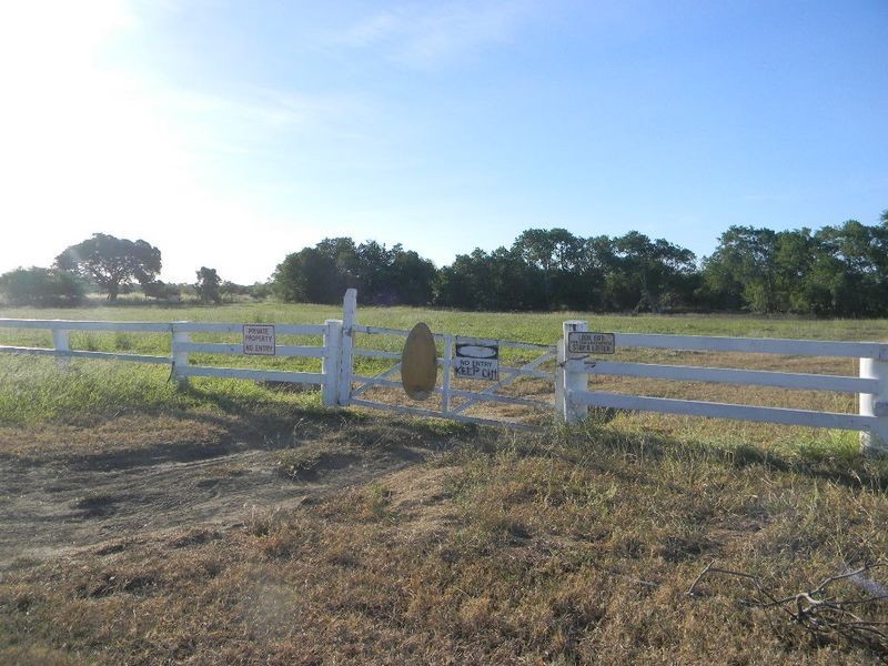 77 Avoca Road, Bowen QLD 4805