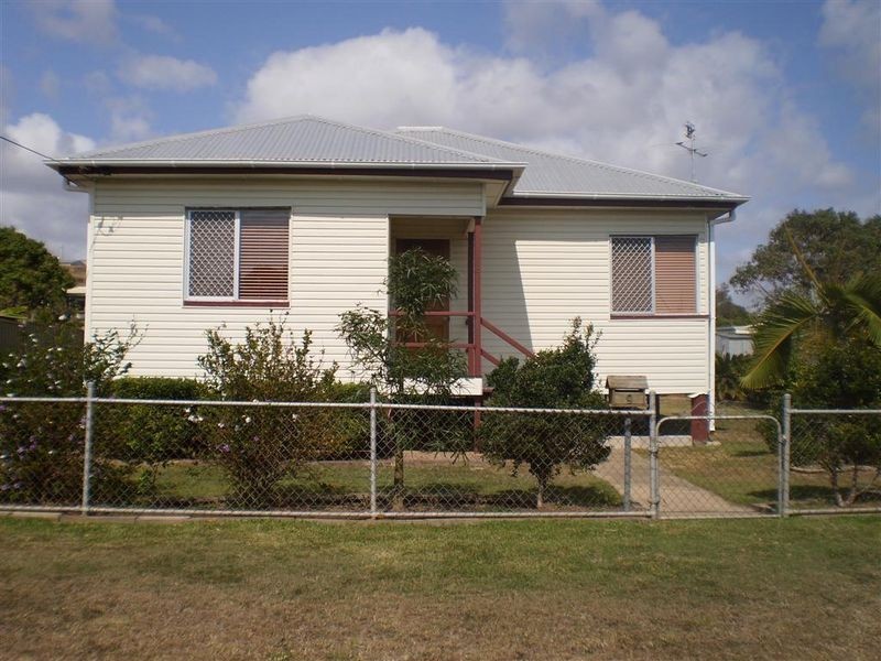 9 Darwen Street, Bowen QLD 4805