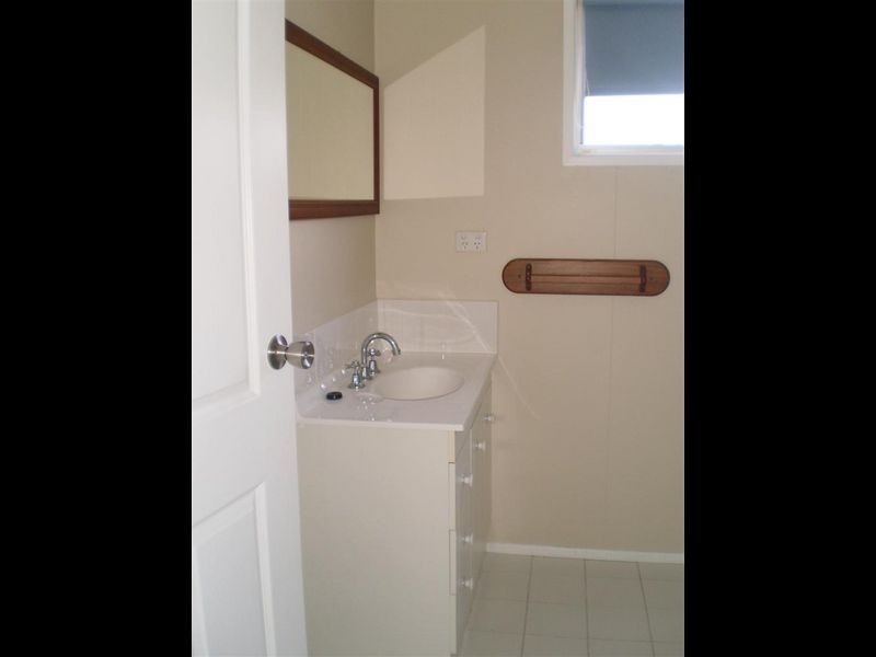 9 Darwen Street, Bowen QLD 4805