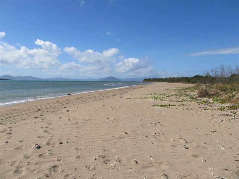 53 Edwards Esplanade, Bowen QLD 4805