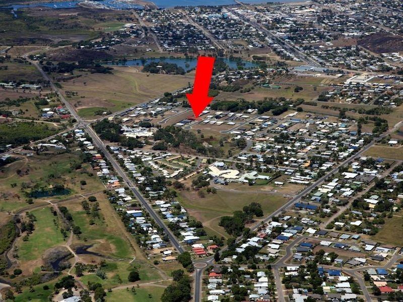 16 Lemon Grove, Bowen QLD 4805