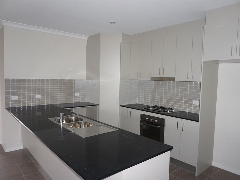 16 Lime Tree Court, Bowen QLD 4805