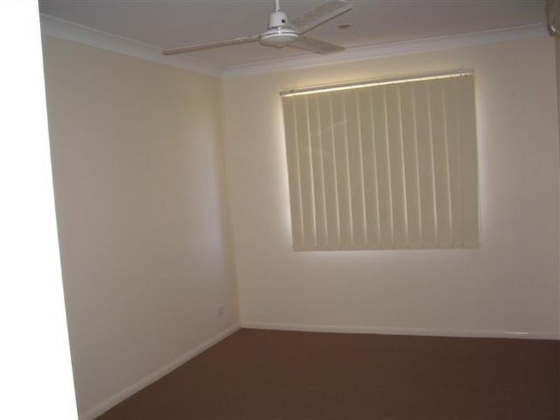 2/81 Tollington Road, Bowen QLD 4805