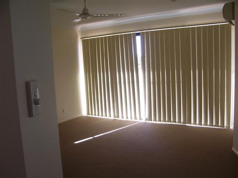 2/81 Tollington Road, Bowen QLD 4805