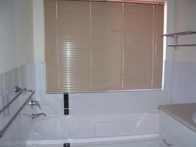 2/81 Tollington Road, Bowen QLD 4805