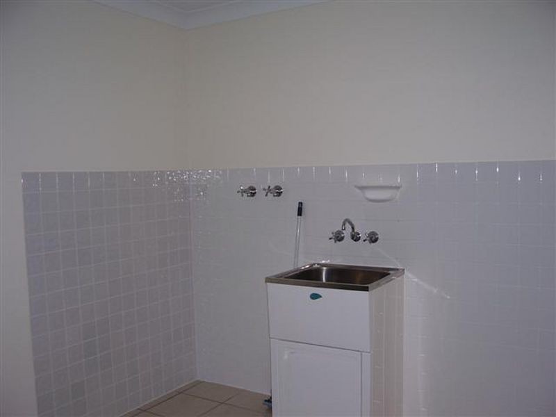 2/81 Tollington Road, Bowen QLD 4805