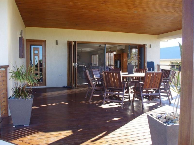 9 Bayside Court, Bowen QLD 4805