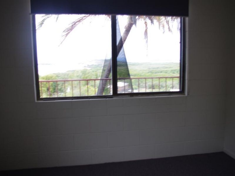 4/10 Poinciana Drive, Bowen QLD 4805