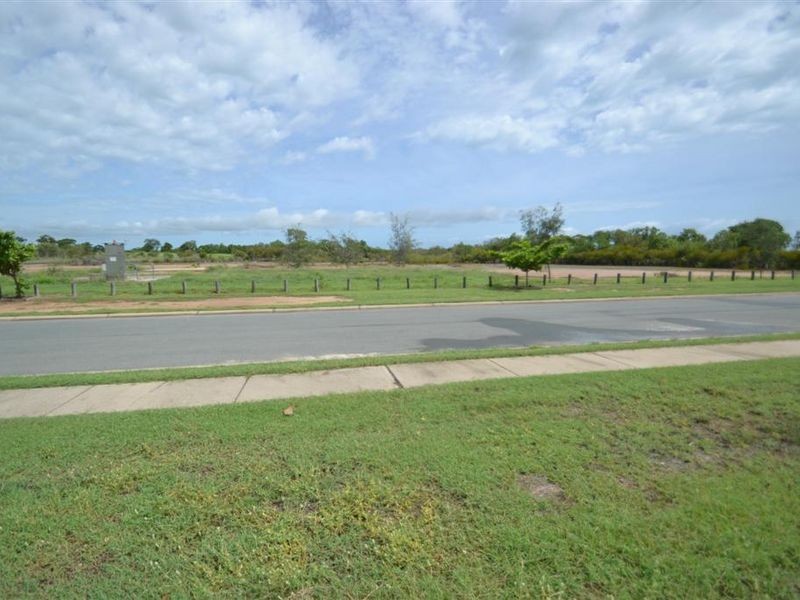 57 Marine Parade, Bowen QLD 4805