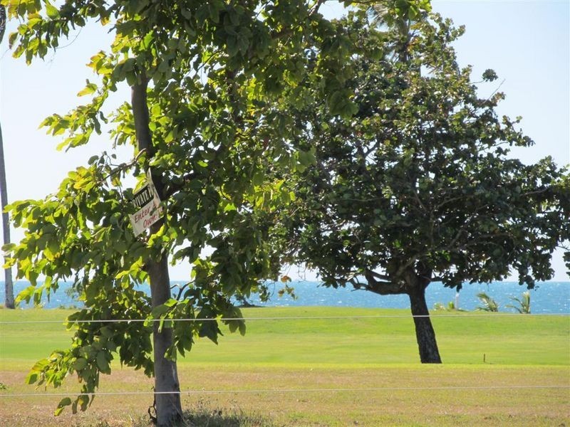 59 Golf Links Road, Bowen QLD 4805