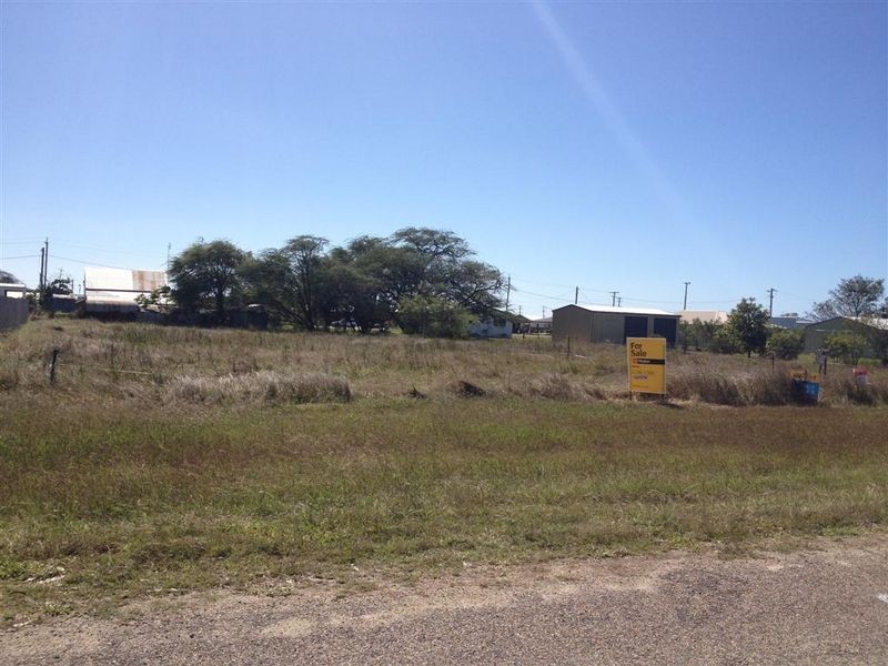 22-24 Skene Street, Bowen QLD 4805
