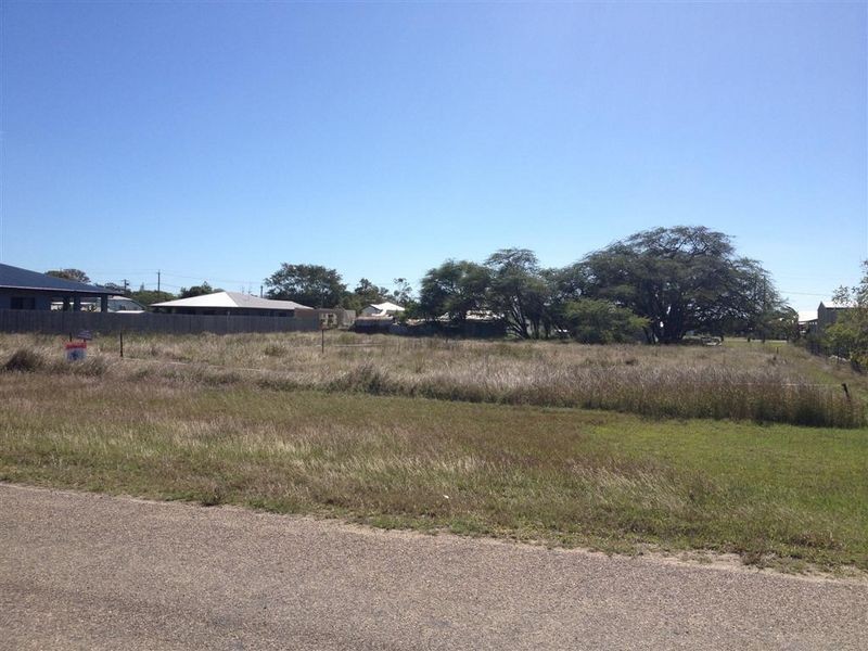 22-24 Skene Street, Bowen QLD 4805
