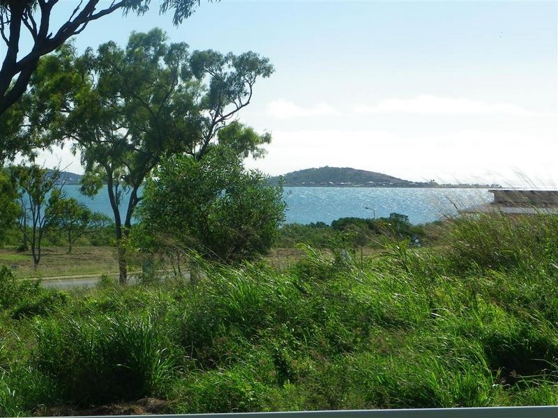 15 Sunshine Court, Bowen QLD 4805