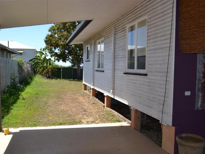 54 Herbert Street, Bowen QLD 4805