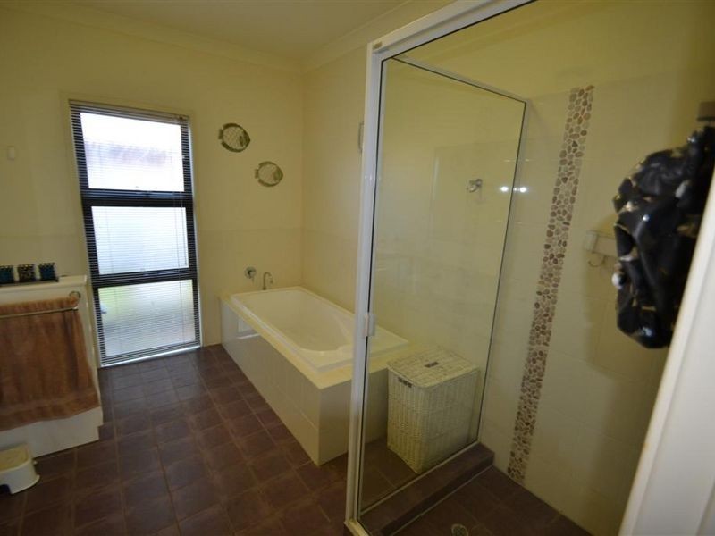 20 Fairway Drive, Bowen QLD 4805