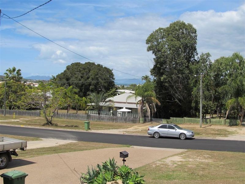 74 Poole Street, Bowen QLD 4805