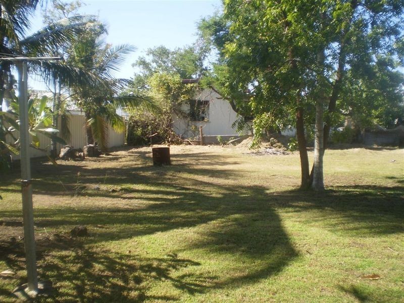 99 Powell Street, Bowen QLD 4805