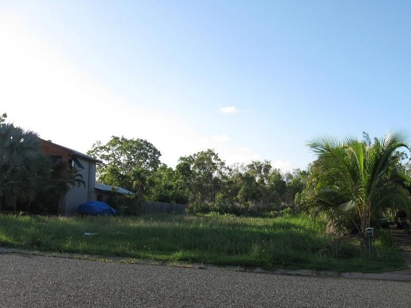 21 Marine Parade, Cannon Valley QLD 4800