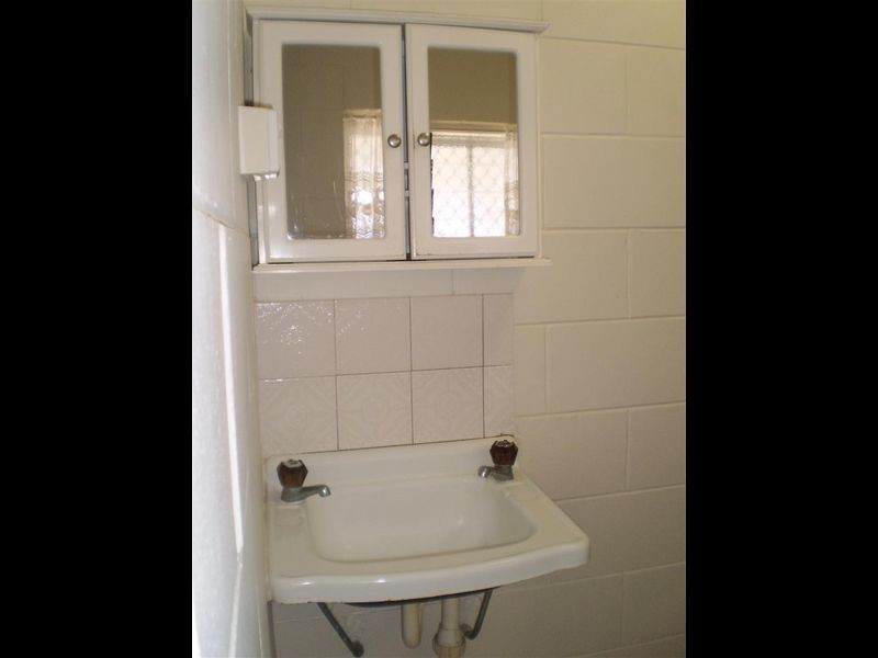 1/25 St Kilda Street, Bowen QLD 4805