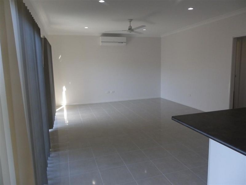 30 Seabreeze Crescent, Bowen QLD 4805