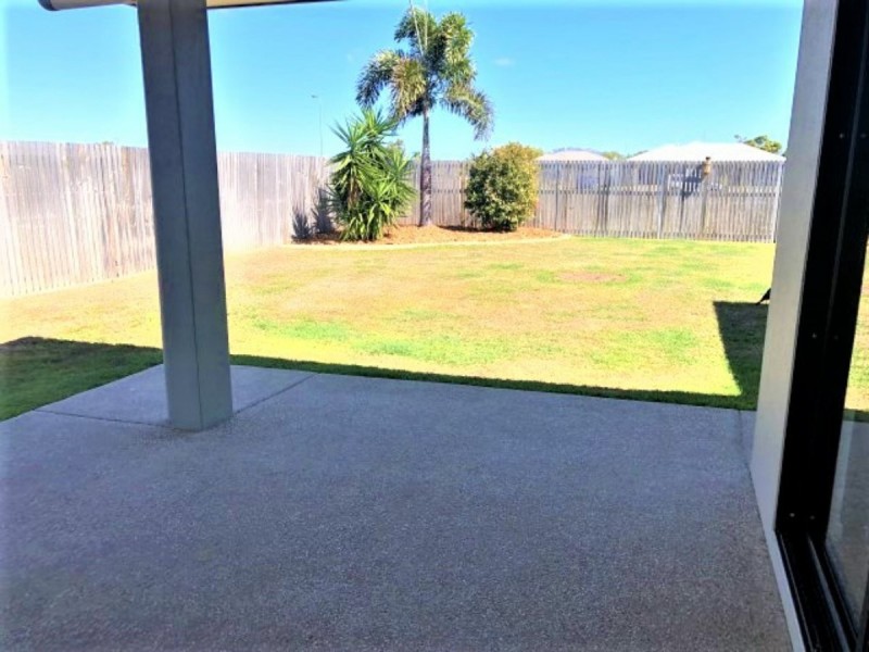 8 Cypress Crescent, Bowen QLD 4805