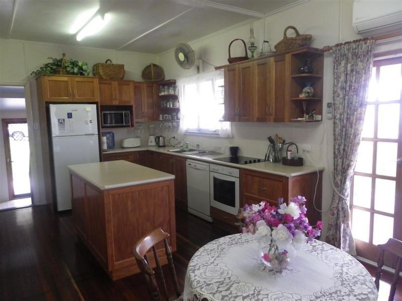 12 Brisbane Street, Bowen QLD 4805