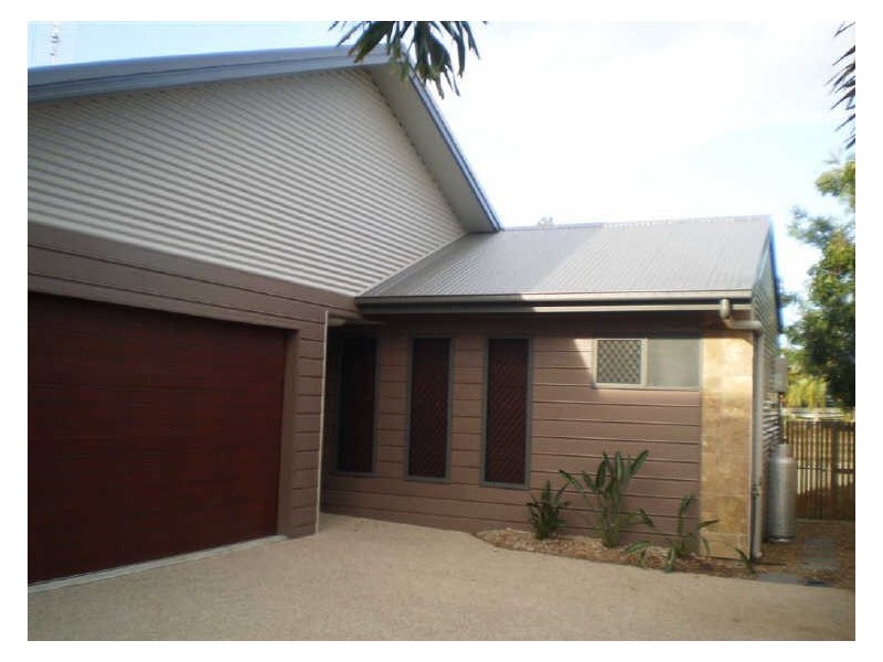 3/32 St Kilda Street, Bowen QLD 4805