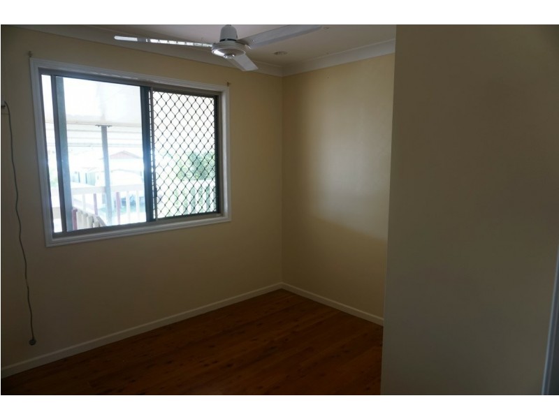 43 Whyte Avenue, Bowen QLD 4805