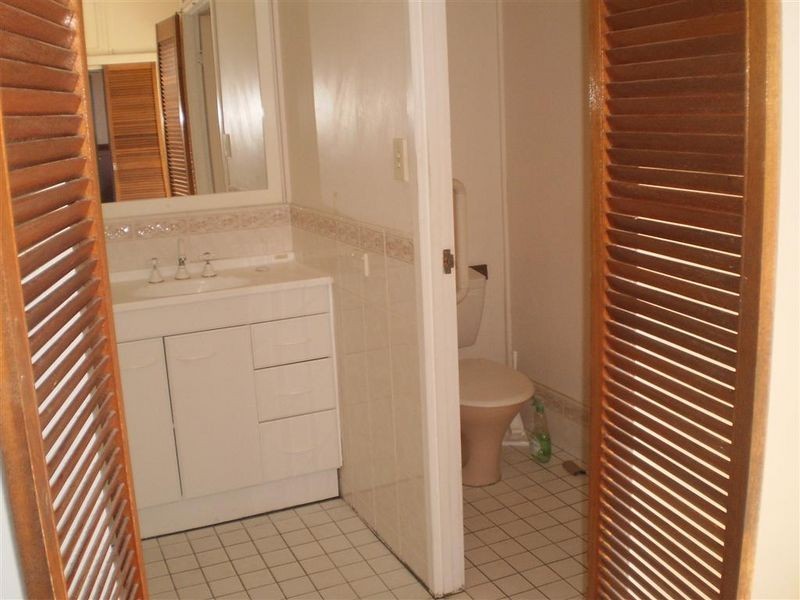 120 Powell Street, Bowen QLD 4805