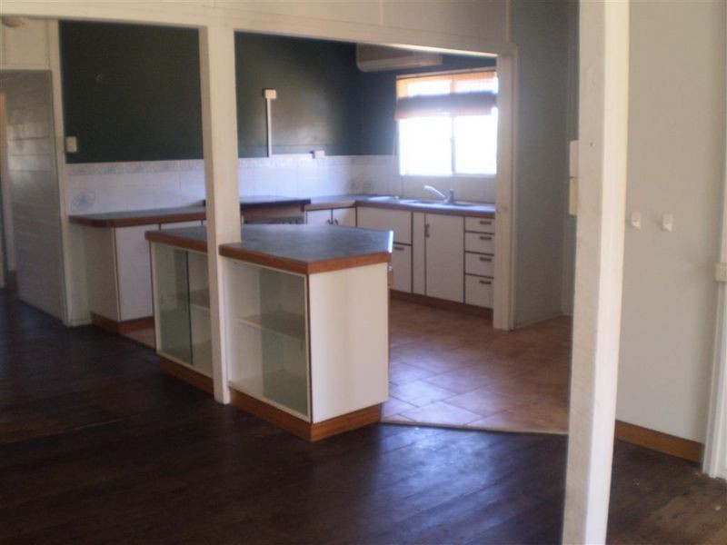 120 Powell Street, Bowen QLD 4805