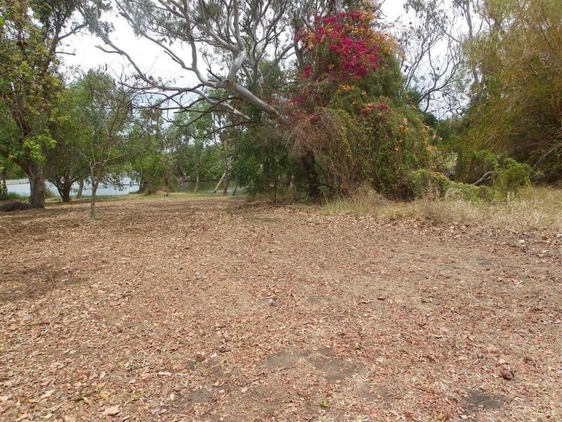 41 Hillview Road, Bowen QLD 4805