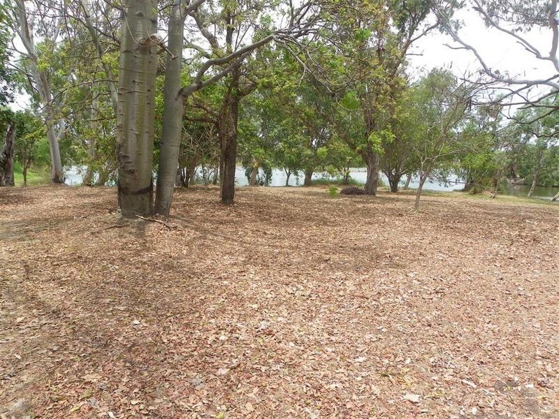 41 Hillview Road, Bowen QLD 4805
