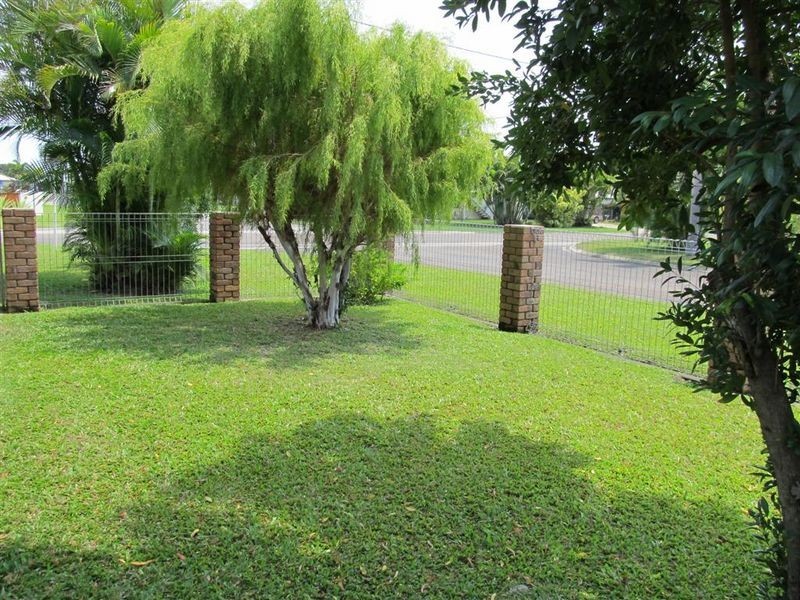 29 Bryant Avenue, Bowen QLD 4805